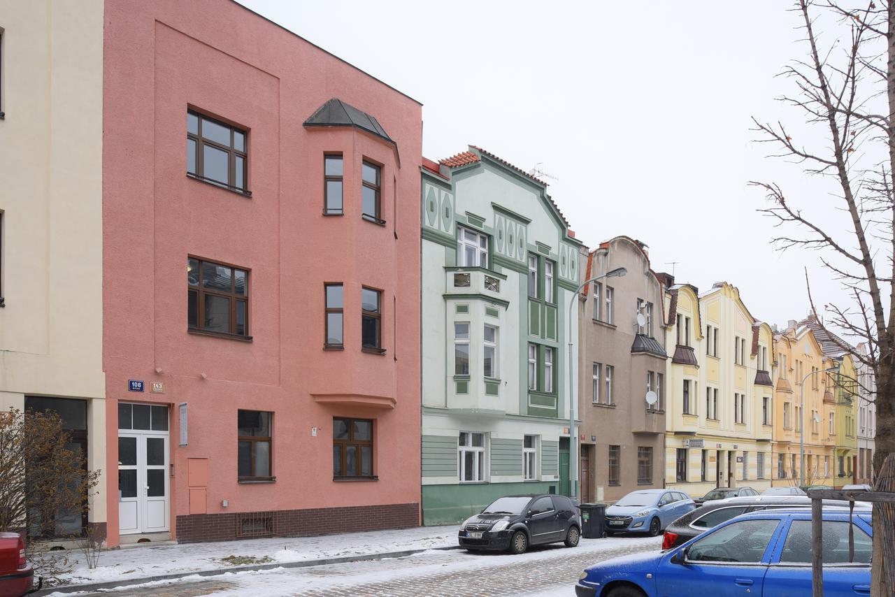 Pink House Apartments Prag Exterior foto